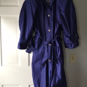 Pretty vintage rain coat